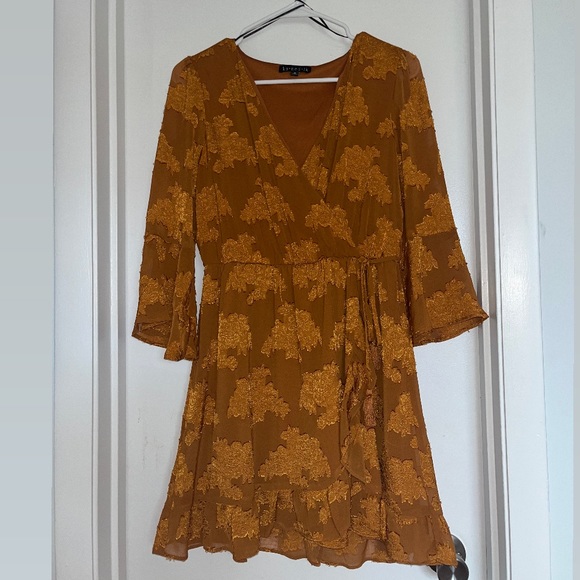 Kenedik Ruffle Wrap Dress - Picture 3 of 6